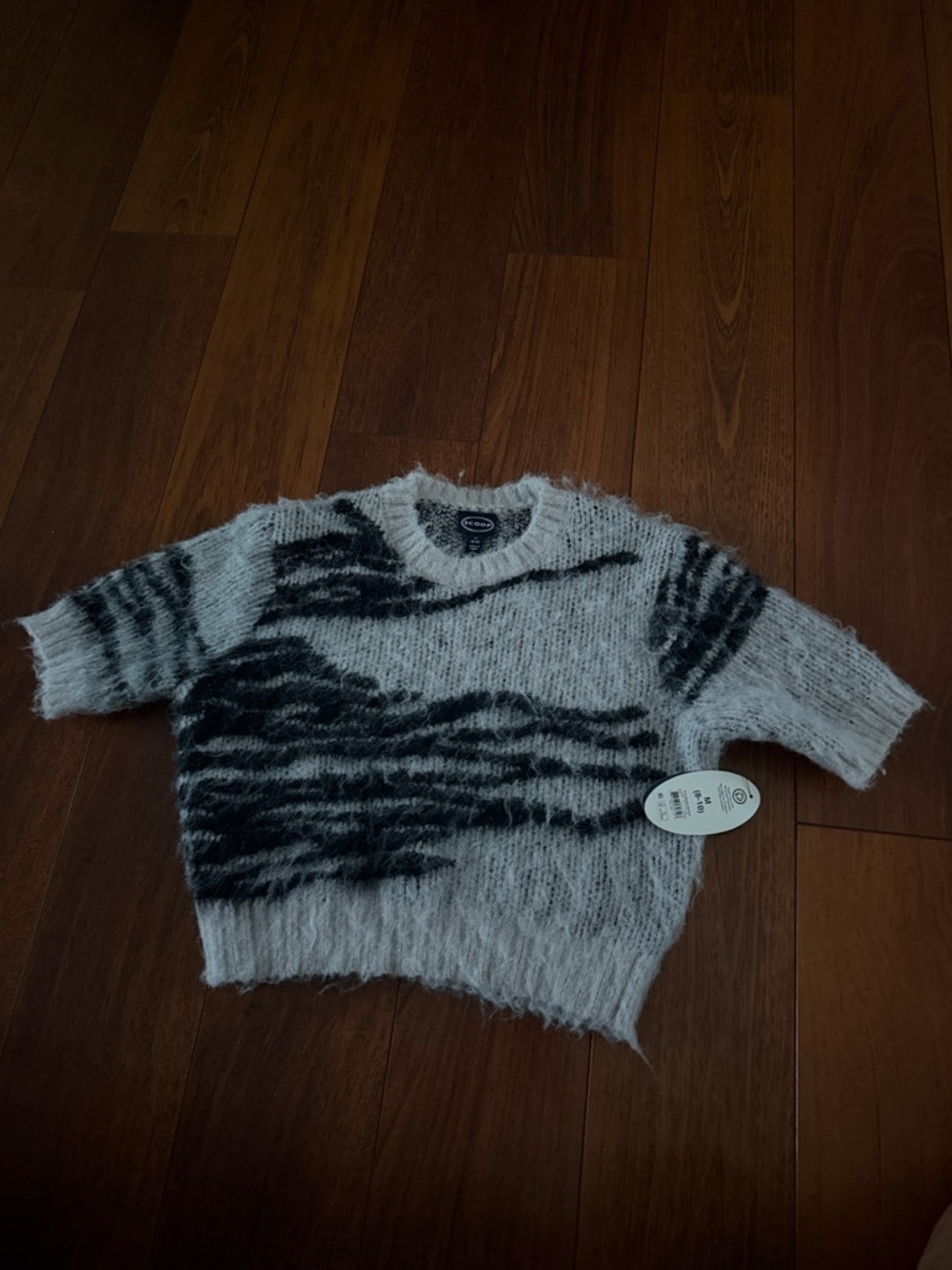 Women's Cream & Black Fuzzy Crewneck Sweater - Short Sleeve